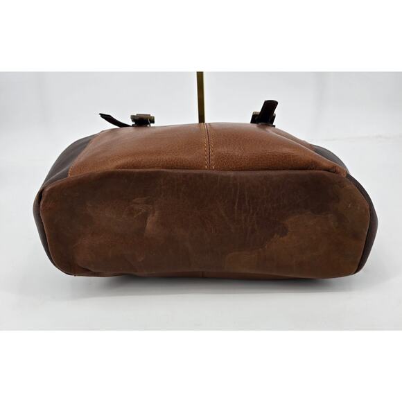 LAND Santa Fe Zip Top Tote Two-Tone Leather Tote Bag - Picture 7 of 10